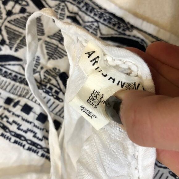 Artisan NY Embroidered White Linen Tank Top | Sz S - Picture 7 of 7